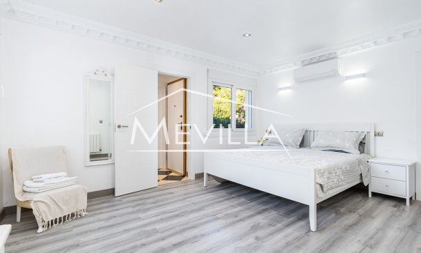 Resales - Villa - Orihuela Costa - Campoamor