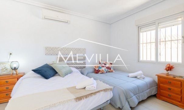Resales - Villa - Orihuela Costa - Playa Flamenca