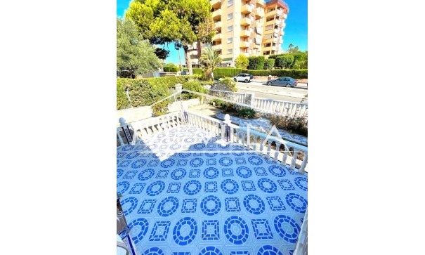 Resales - Villa - Orihuela Costa - La Zenia