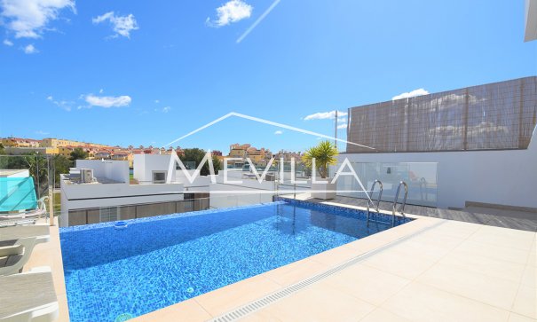 Resales - Villa - Orihuela Costa - Villamartin