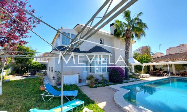 Resales - Villa - Orihuela Costa - Campoamor