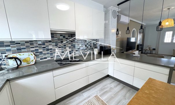 Salg (Resales) - Villa - Orihuela Costa - Lomas de Cabo Roig