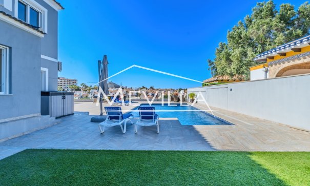Salg (Resales) - Villa - Orihuela Costa - Cabo Roig