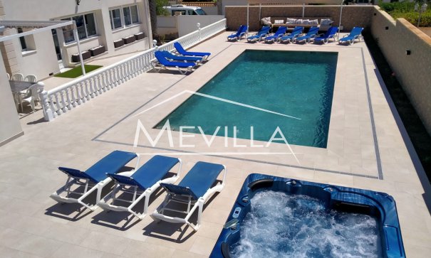 Resales - Villa - Orihuela Costa - La Zenia