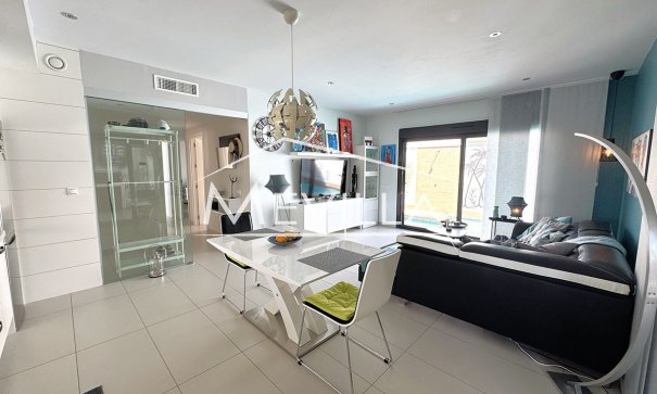 Salg (Resales) - Villa - Orihuela Costa - Lomas de Cabo Roig