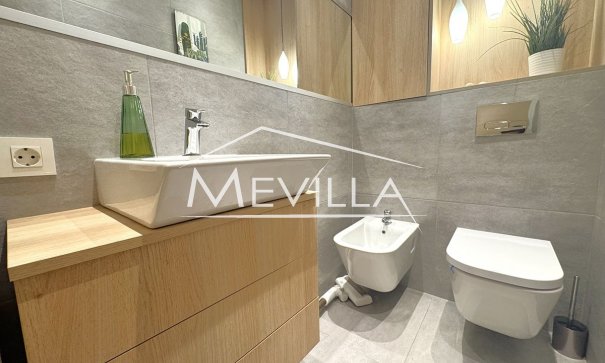 Resales - Villa - Orihuela Costa - La Zenia