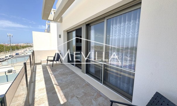 Salg (Resales) - Villa - Orihuela Costa - Villamartin
