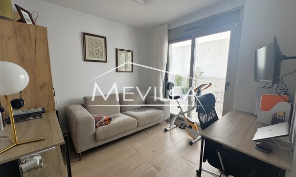 Salg (Resales) - Villa - Orihuela Costa - Villamartin