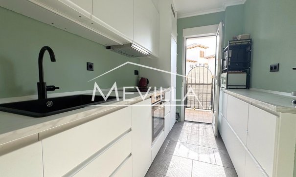 Reventas - Chalet / Villa - Orihuela Costa - Lomas de Cabo Roig