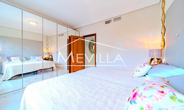 Verkäufe - Villa - Orihuela Costa - Campoamor