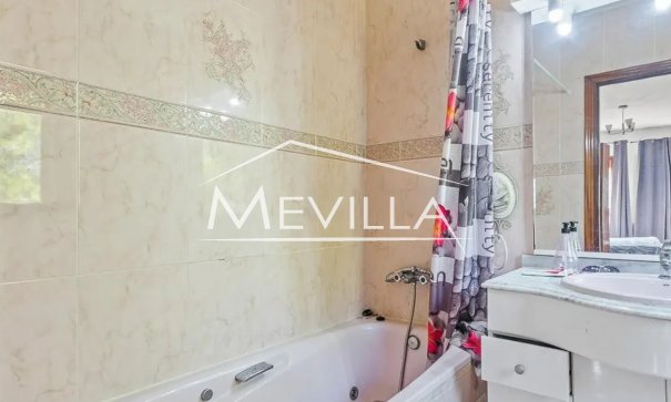 Resales - Villa - Orihuela Costa - Villamartin