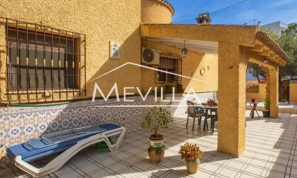 Resales - Villa - Orihuela Costa - Villamartin
