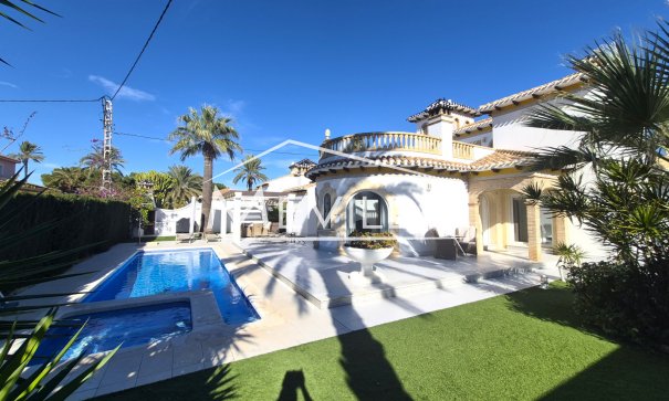 Salg (Resales) - Villa - Orihuela Costa - Cabo Roig