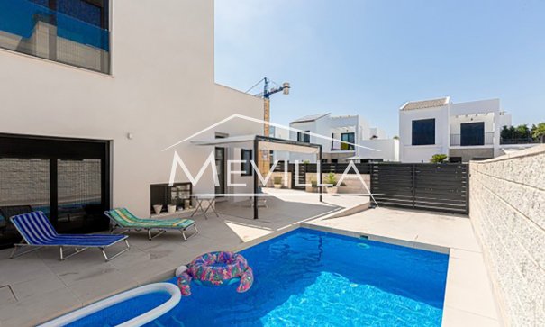 Salg (Resales) - Villa - Guardamar / Ciudad Quesada / La Marina - La Marina