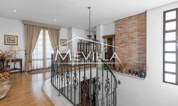 Återförsäljare - Villa - Torrevieja - La Veleta