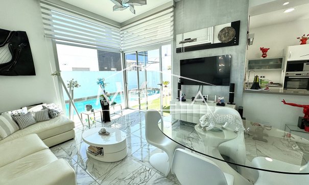 Återförsäljare - Villa - Pilar de la Horadada