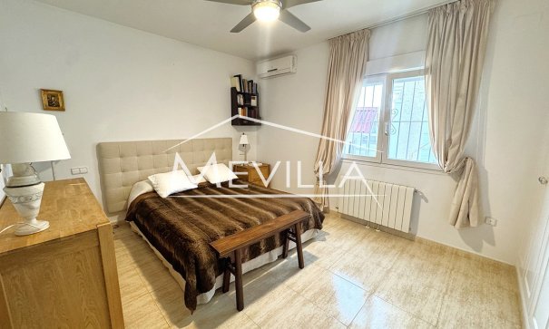 Salg (Resales) - Villa - Orihuela Costa - Playa Flamenca