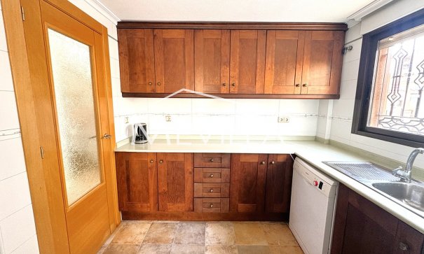 Återförsäljare - Villa - Orihuela Costa - Villamartin