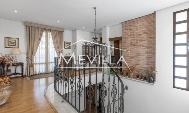 Salg (Resales) - Villa - Torrevieja - La Veleta