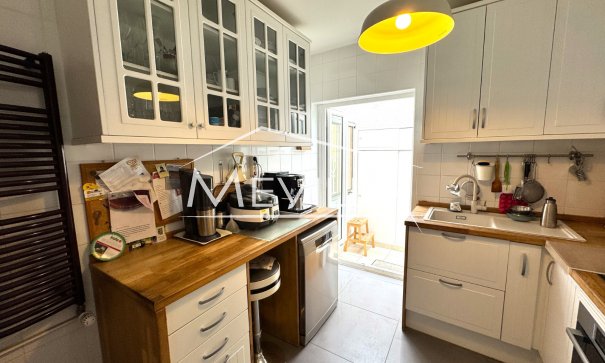 Reventas - Chalet / Villa - Orihuela Costa - La Zenia