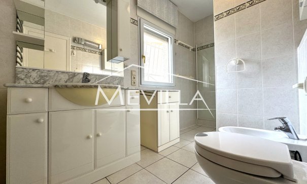 Reventas - Chalet / Villa - Orihuela Costa - La Zenia