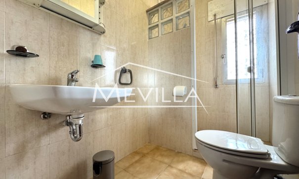 Reventas - Chalet / Villa - Orihuela Costa - La Zenia
