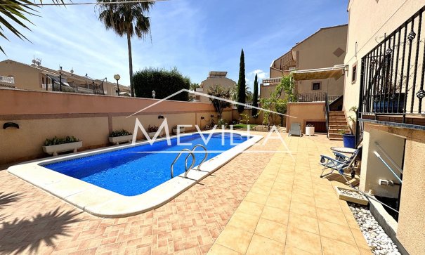 Wederverkoop - Villa - Torrevieja - Los Altos