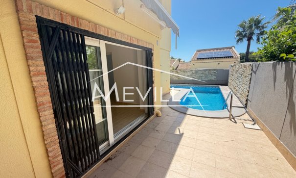 Verkäufe - Villa - Orihuela Costa - Villamartin