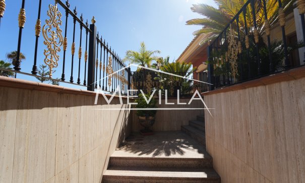 Resales - Villa - Orihuela Costa - Campoamor