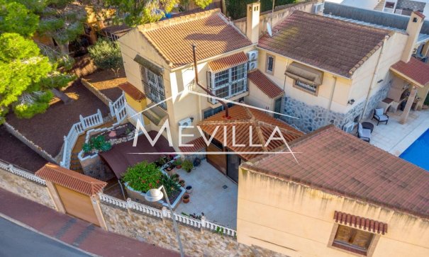 Resales - Villa - Torrevieja - Los Balcones