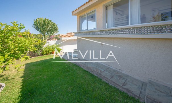Resales - Villa - Orihuela Costa - La Zenia