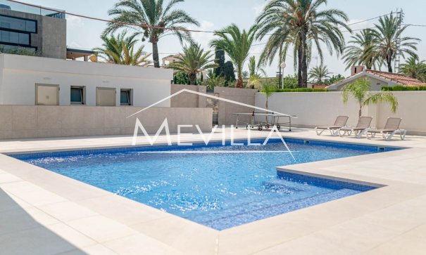 Salg (Resales) - Villa - Orihuela Costa - Cabo Roig