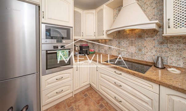 Reventas - Chalet / Villa - Orihuela Costa - La Zenia