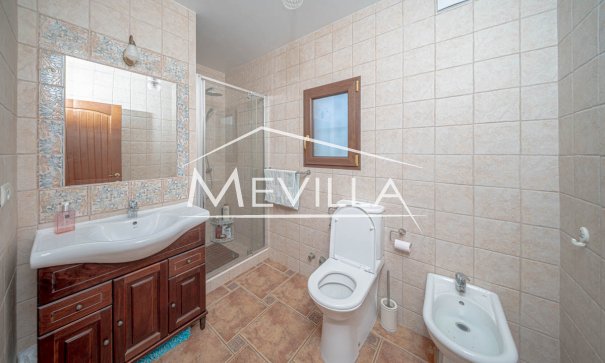 Reventas - Chalet / Villa - Orihuela Costa - La Zenia