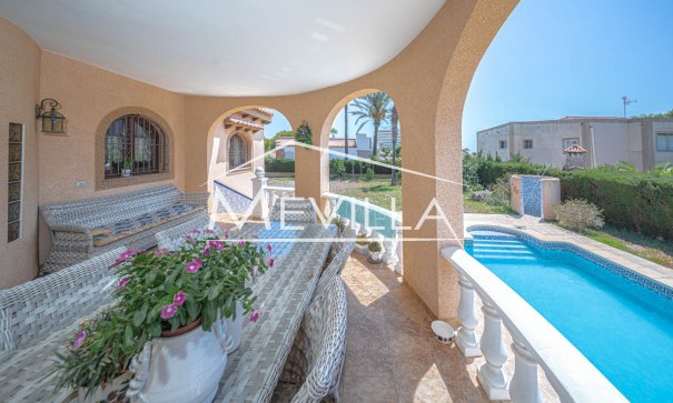 Reventas - Chalet / Villa - Orihuela Costa - La Zenia