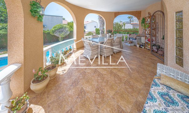 Reventas - Chalet / Villa - Orihuela Costa - La Zenia