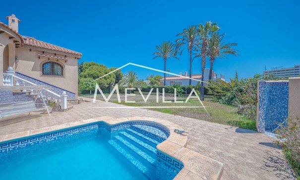 Reventas - Chalet / Villa - Orihuela Costa - La Zenia