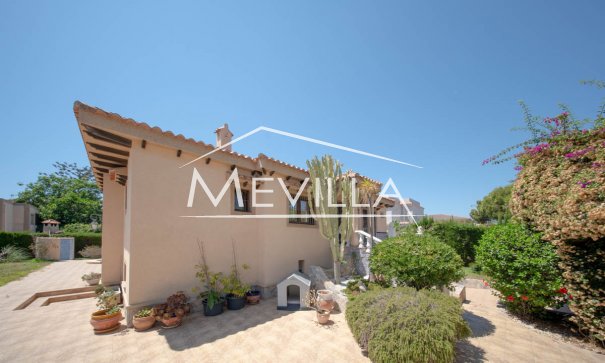 Reventas - Chalet / Villa - Orihuela Costa - La Zenia