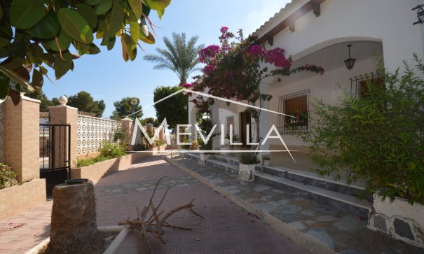 Verkäufe - Villa - Orihuela Costa - Punta Prima