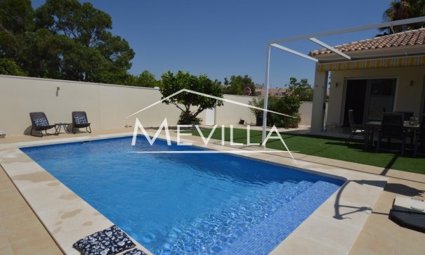 Resales - Villa - Orihuela Costa - Cabo Roig